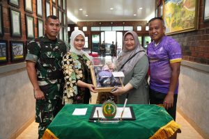 Pangkostrad Sapa Prajurit Yonif 328 Kostrad