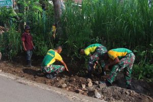 Yonbekang 2 Kostrad Menggelar Program Karya Bakti Satuan Non Kewilayahan
