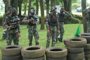 Asah Kemampuan dan Strategi, Prajurit Yonif 502 Kostrad Olahraga Paintball