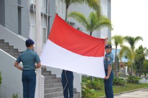 Upacara Bendera Tujuh Belasan, Palaksa Lanal Dumai Bacakan Amanat Panglima TNI