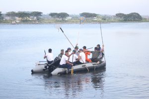 Wujudkan Gerakan Mako Kompleks TNI AL Tertib, Bersih dan Rapi (Gempal Tersebar), Lanal Lhokseumawe Bersama Forkopimda Laksanakan Gotong Royong Massal