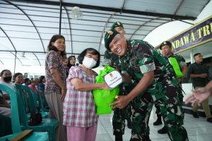 Pangkostrad Beri Semangat Prajurit Yonif 411 Kostrad Yang Cidera dalam Misi Papua