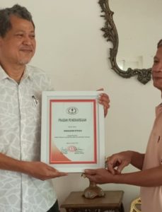 Dapat Piagam Penghargaan dari Sekber Wartawan Indonesia, Ini Penjelasan Mohamad Fitrah Perwakilan Tv45Network