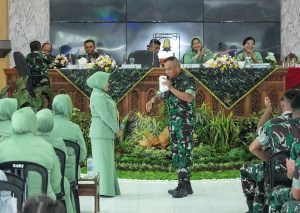 Panglima Kostrad Kunjungi Batalyon Infanteri 412 Kostrad dan Berikan Pengarahan Inspiratif