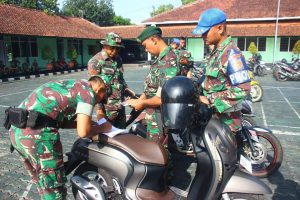 Yonbekang 2 Kostrad Gelar Pemeriksaan dan Cek Dokumen Kendaraan Prajurit