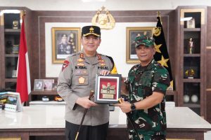 Mengakhiri Masa Jabatan, Danlanal Dumai Melaksanakan CC ke Kapolda Riau dan Danrem 031/Wira Bima