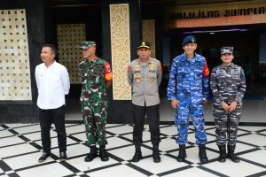 Komandan Lanal Bandung Bersama Unsur Forkopimda Lepas Keberangkatan Presiden RI Usai Laksanakan Kunker si Wilayah Jawa Barat