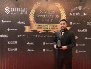 Bang Andra Terima Penghargaan Highest Selling Unit 2023 dari Southgate
