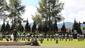 Siapkan Satuan Jelang Pemilu, Yonif 303 Kostrad Lakukan Latihan PHH