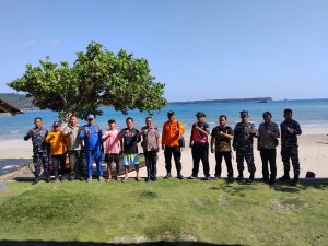Tim SAR Lanal Nias Bersama Tim SAR Gabungan Berhasil Evakuasi Satu Jenazah di Perairan Pantai Arus Damai Lagundri