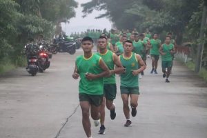 Pelihara Ketahanan Fisik, Prajurit Yonif 318 Kostrad Laksanakan Lari 10 K