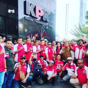 LSM LIRA ADUKAN MENTERI KLHK SITI NURBAYA KE OMBUDSMAN LAKUKAN ABUSE OF POWER RUGIKAN NEGARA DAN PENGUSAHA