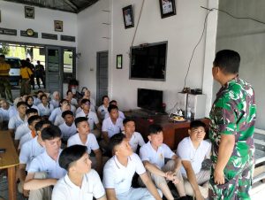 Lanal Bengkulu Latih Finalis Putra Putri Maritim Indonesia Tahun 2024