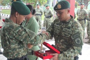 Bigif 17 Kostrad Laksanakan Upacara Korps Raport Perwira Pindah Satuan