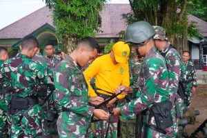 Pertajam Naluri Tempur, Prajurit Yonarmed 11 Kostrad Laksanakan Penyebrangan Basah