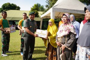 Rayakan HUT ke-63, Kostrad Gelar Pengobatan Massal Gratis dan Pembagian Sembako