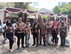 Markas Cabang Laskar Merah Putih Kabupaten Bandung Yang Di Ketuai oleh Asep Rudi Bersama DPP Laskar Merah Putuh (LMP) Mendeklarasi Dukungan Prabowo-Gibran Sebagai Capres-Cawapres 2024-2029 di Depan Rumah Kediaman Prabowo Subianto, Kertanegara Jakarta