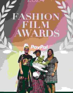 Desainer fashion Merdi Sihombing membanggakan Indonesia dalam ajang 2024 PayPal Melbourne Fashion Festival – Fashion Film Awards.