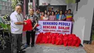 Giat Paskah Gerkindo Lakukan Aksi Peduli Bantu Korban Banjir Demak-Kudus