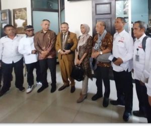 KAMARUDIN SIMANJUNTAK GERAM KARENA HAKIM BUTA DAN TULI DENGAN PELANGGARAN SYARAT FORMIL PENYIDIK PMJ