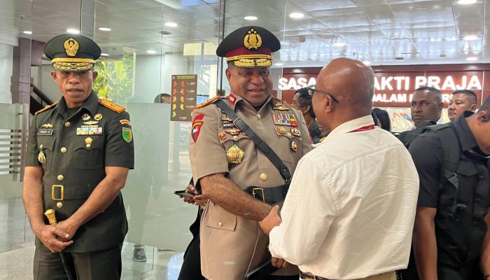 Kapolda Papua Irjen Pol Mathius D. Fakhiri Hadiri Pelantikan Pj Gubernur Papua