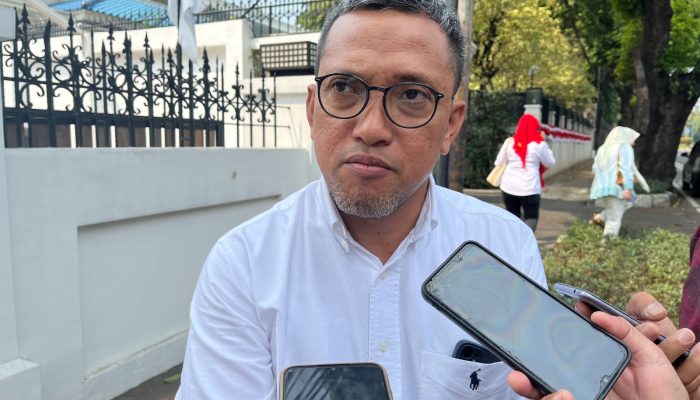 Pasangan Paris-Islam Terima B1KWK Dari Perindo untuk Pilkada Jeneponto