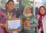 Walikota Balikpapan Rahmad Mas’ud Terima Penghargaan UHC Awards 2024