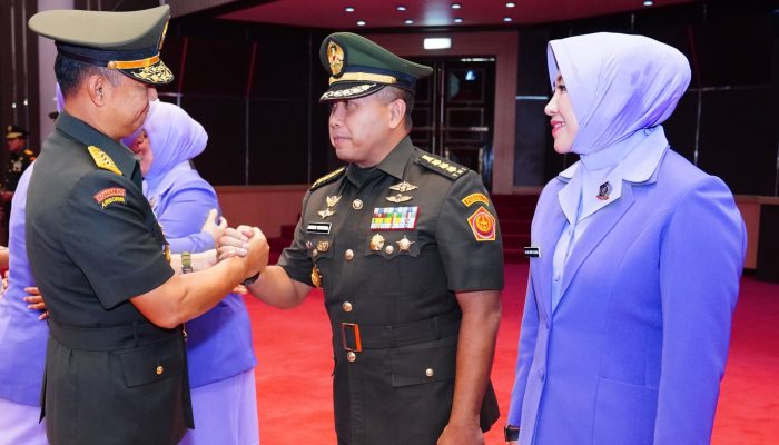 Kasum TNI Pimpin Serah Terima Jabatan Kapusada TNI
