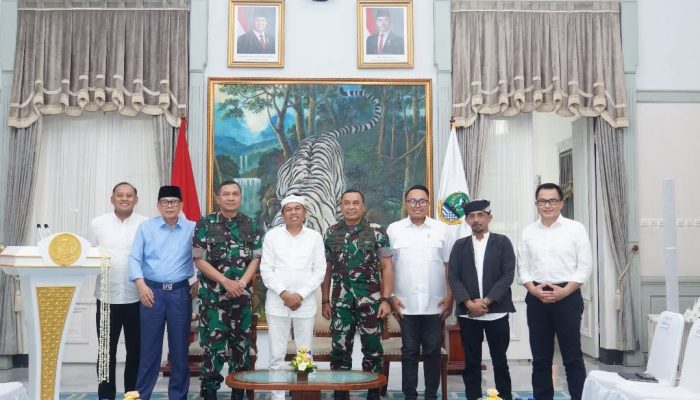 Inspektur Kodiklatad Dampingi Dankodiklatad Silaturahmi dengan Gubernur Jabar, Perkuat Sinergi dan Bahas Pelestarian Alam