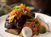 Cari Tempat Buat Lunch, Dinner, Chill, atau Party?, Phoenix PIK Jawabannya!