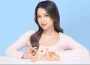 Azarine X Jennifer Coppen Resmi Luncurkan Glowkiss Sunscreen Lip Balm SPF 35 PA+++ : 3 in 1 Lip Balm Andalan untuk Bibir Sehat & Glowing!