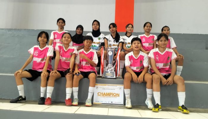 Tim Futsal Putri SMP Parungpanjang Raih Juara 1 Dalam Grand Final Futsal Putri PROTON Tingkat Pelajar Jawa Barat, Zona Kabupaten Bogor