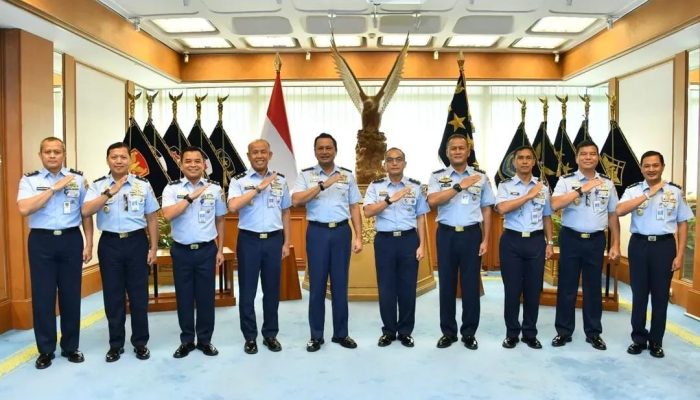 Pa Sahli Tk. III Bidang Kekuatan Udara Nasional Saksikan Penyerahan Jabatan Koorsahli Kasau