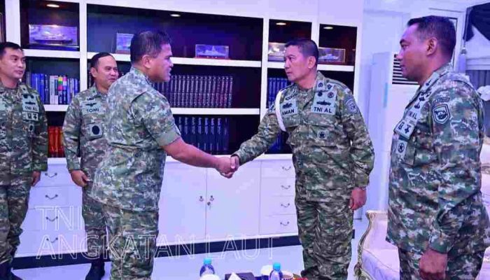 Kasal Tekankan Kepemimpinan Profesional kepada Alumni Lemhannas dan Sespimti Polri