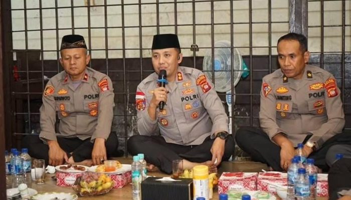 Humanis, Kapolres Bengkayang Ajak Tahanan Buka Puasa Bersama