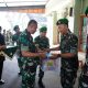 Jelang Idul Fitri, Danrem 052/Wijayakrama Serahkan Bingkisan dan THR kepada Prajurit dan PNS
