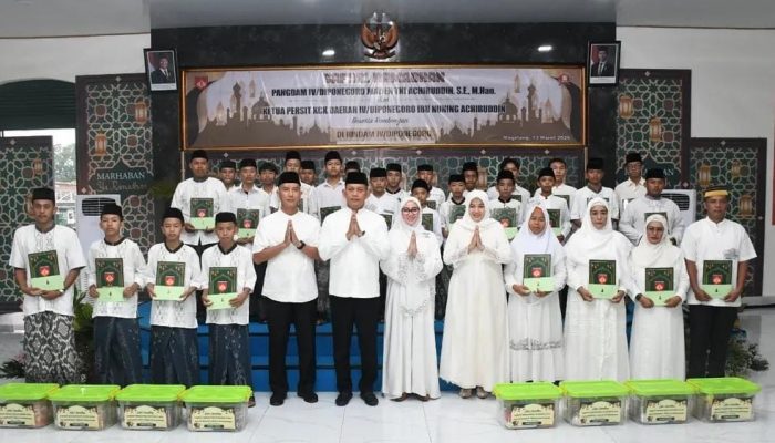 Pangdam IV/Diponegoro Hadiri Buka Puasa Bersama dan Berbagi Tali Asih di Rindam Magelang