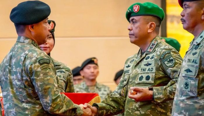 Mayjen Febriel Buyung Sikumbang Resmi Jabat Pangdam XVII/Cenderawasih