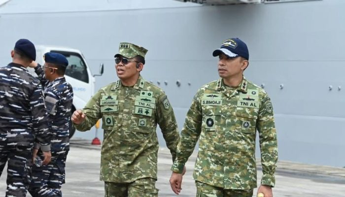 Dankodaeral XIII Hadiri Penyambutan KRI Prabu Siliwangi-321