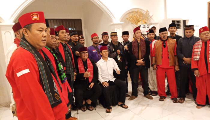 Dewan Adat Bamus Betawi Dibawah Kepemimpinan Eki Pitung Bersama DPW Syarikat Islam DKI Jakarta Menggelar Buka Puasa Bersama & Santunan 500 Anak Yatim Piatu