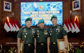 Asintel Kasdam Jaya Terima Brevet Kehormatan Setia Waspada Paspampres