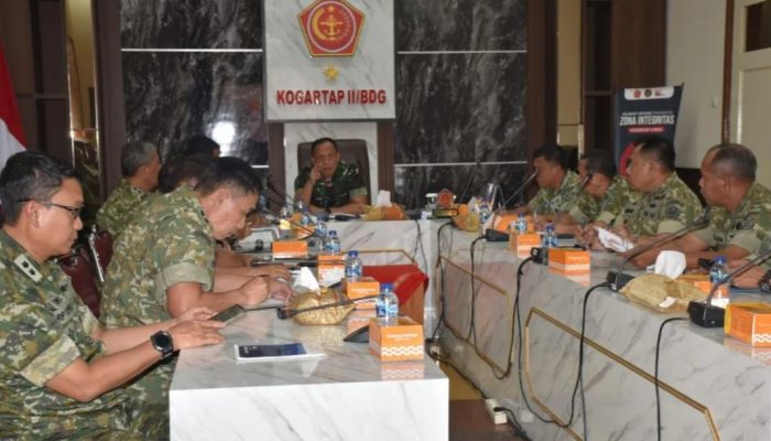 Kaskogartap II/Bandung Pimpin Entry Briefing Kepada Seluruh Personel