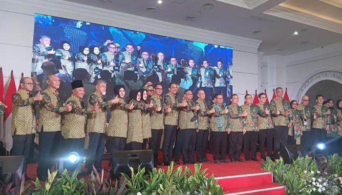 Ikatan Keluarga Kalimantan Barat (IKKB) Menggelar acara Pengukuhan Pengurus IKKB 2026-2031 & Silaturahmi Tokoh Nasional Beesama Antar Perantau Warga Kalimantan Barat 