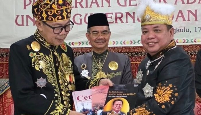 Maharaja Kutai Mulawarman Dari Singgasana Agung Diraja Nusantara Nyatakan Dukungan Penuh Atas Terpilih Kembalinya DYTAM Depati Tiang Alam V, Ir.Ahmad Fadzir Sani, M.M Sebagai Ketua Majelis Adat Rejang Lebong