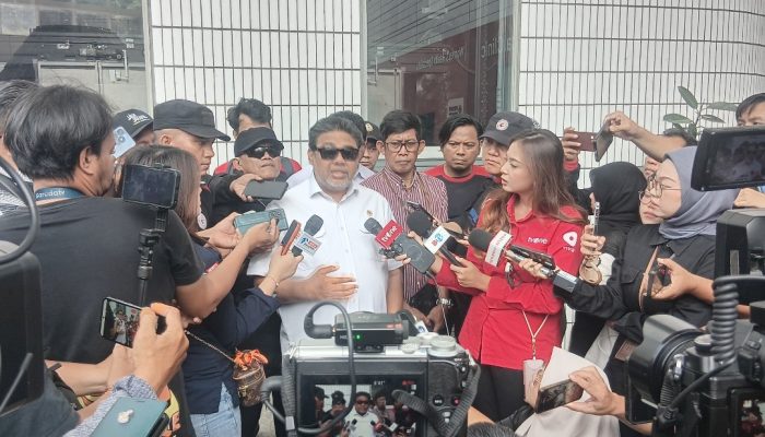 Penasihat Khusus Presiden Bidang Ketenagakerjaan dan Kesejahteraan Buruh, Said Iqbal Melakukan Inspeksi Mendadak (Sidak) Ke Kantor PT Moya Indonesia Di Gedung Setiabudi Atrium Jakarta
