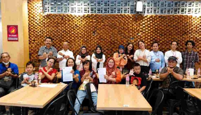 HARI PENUH HARU: RPA INDONESIA ANTARKAN NOVAL, RAFI, DAN JENNIFER KEMBALI KE BANGKU SEKOLAH
