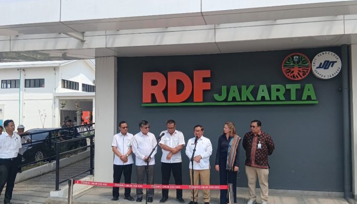 DEKLARASI NASIONAL PERLINDUNGAN SOSIAL SEKTOR INFORMAL PERSAMPAHAN DILUNCURKAN, PEMERINTAH PERKUAT PERLINDUNGAN 4.000 PEMULUNG BANTAR GEBANG