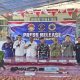TNI AL AMANKAN PERAHU DIDUGA PELAKU PENGEBOMAN IKAN, TEMUKAN SENJATA API RAKITAN DAN 25 PAKET DIDUGA TEMBAKAU SINTETIS