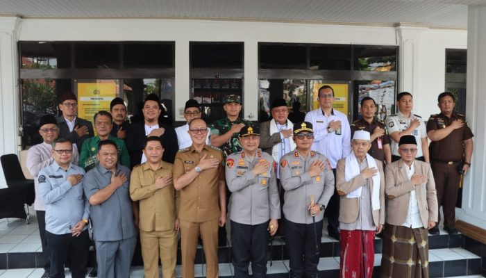 Kapolda Jabar Perkuat Sinergi dengan Forkopimda dan Tokoh Masyarakat Kota Sukabumi