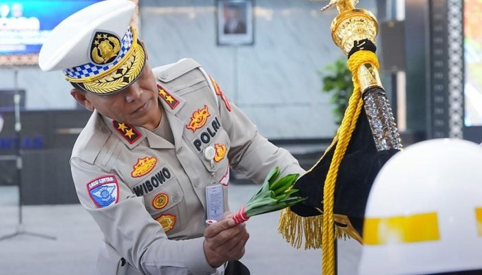 Sambut HUT ke-71 Lalu Lintas Bhayangkara, Korlantas Polri Gelar Pencucian Pataka